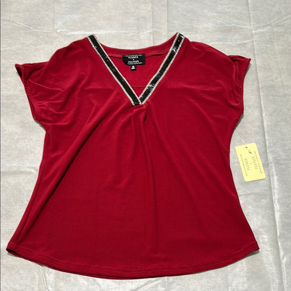 Flower & Feather Dark Red Relaxed Cap Sleeve Blouse Women’s Size Medium NWT